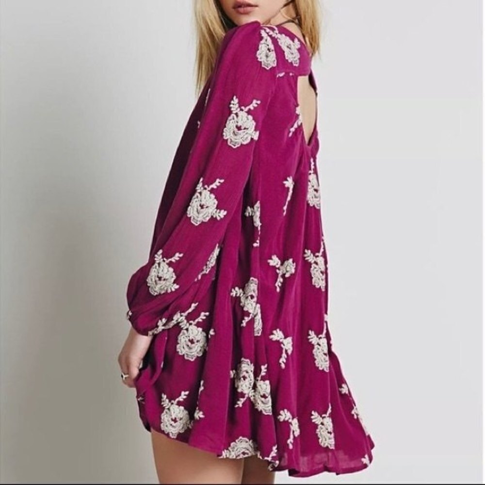 𝅺FREE People Emma Floral Embroidered Tunic Mini Dress in Berry Purple NWT